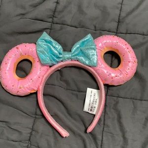 Official Disney Parks Donut award